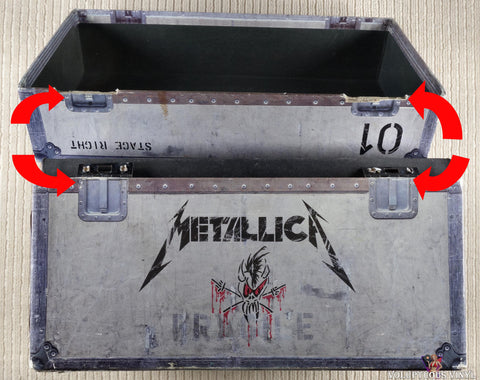 Metallica – Live Shit: Binge & Purge CD & VHS box set lid hinges