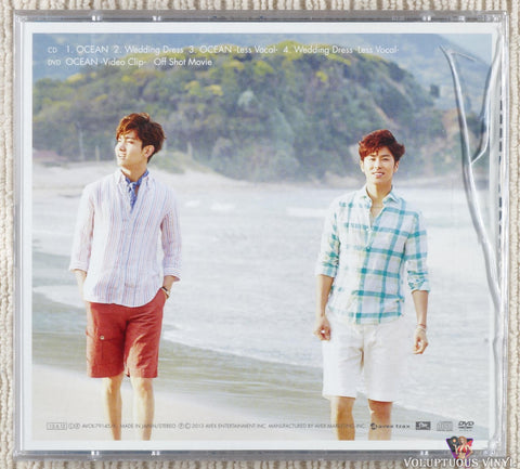 Tohoshinki – Ocean CD back cover