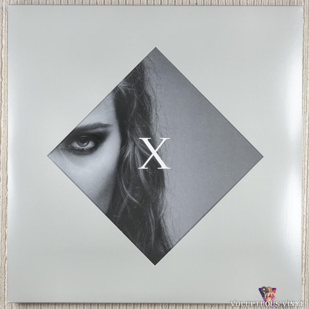 Tove Lo – Queen Of The Clouds: X vinyl record front sleeve