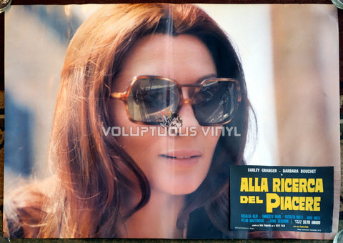 Amuck (1972) Italian Fotobusta - Rosalba Neri Wearing Sunglasses