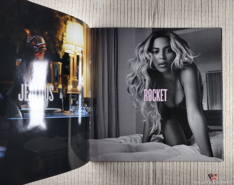 Beyoncé – Beyoncé vinyl record booklet