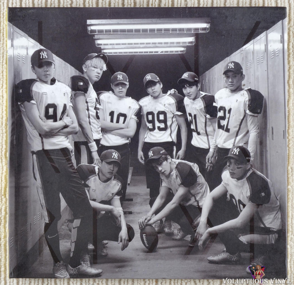 EXO – Love Me Right CD front cover