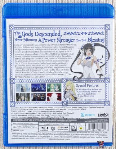 Is It Wrong To Try To Pick Up Girls In A Dungeon?: Complete Collection Blu-ray back cover