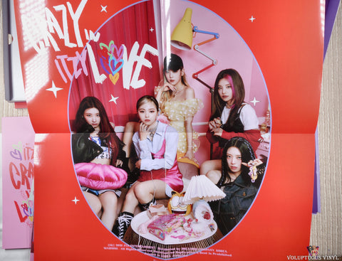 Itzy – Crazy In Love CD poster