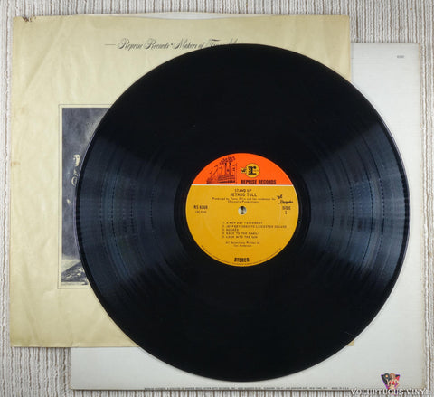 Jethro Tull – Stand Up vinyl record