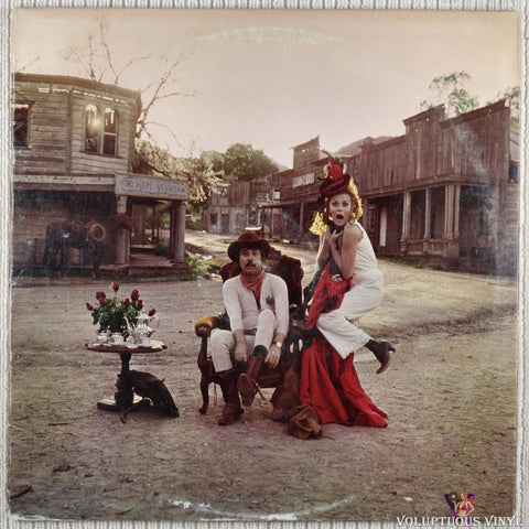 Lee Hazlewood & Ann-Margret – The Cowboy & The Lady vinyl record back cover