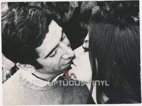 Marisa Mell & Boyfriend Pier Luigi Torri Kissing