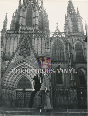 Marisa Mell & Pier Luigi Torri In Front Of A Massive Cathedral Photo By Angelo Frontoni
