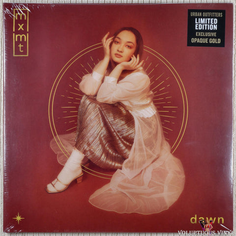 Mxmtoon ‎– Dawn & Dusk vinyl record front cover