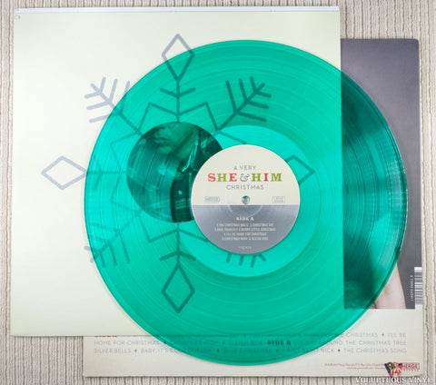 She & Him – A Very She & Him Christmas vinyl record