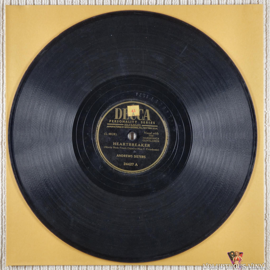The Andrews Sisters – Heartbreaker / (Every Time They Play The) Sabre Dance shellac Side A