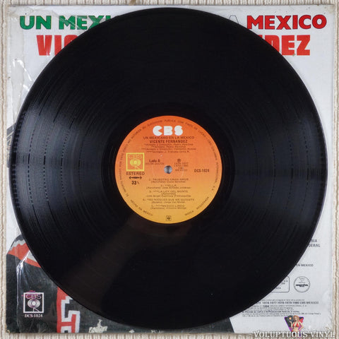 Vicente Fernandez ‎– Un Mexicano En La México vinyl record