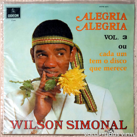 Wilson Simonal ‎– Alegria Alegria Vol. 3 Ou Cada Um Tem O Disco Que Merece vinyl record front cover